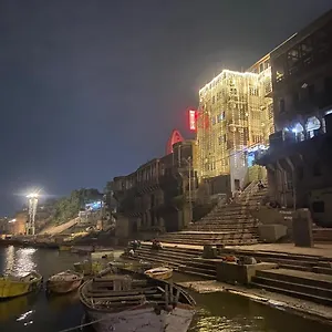sita-guest-house.hotels-varanasi.com/